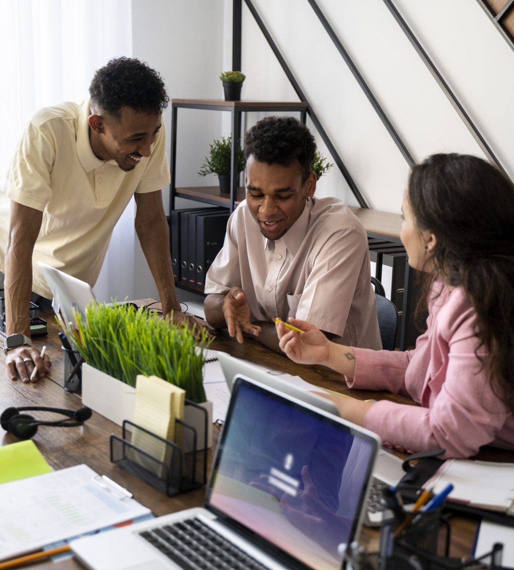 side-view-people-working-together